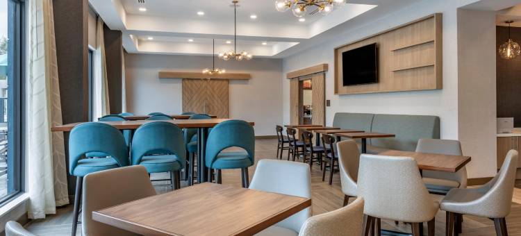 斯图尔特-哈钦森岛舒适套房酒店(Comfort Suites Stuart-Hutchinson Island)图片