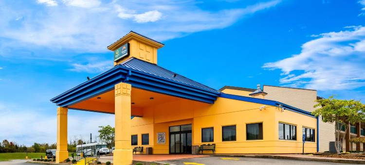 梅森郊区开间 靠近国王岛(Suburban Studios Mason Near Kings Island)图片