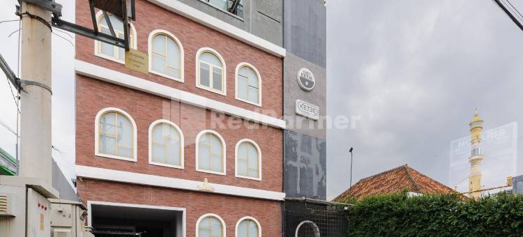 位于城市中心的1卧室公寓-100平方米|带1个独立浴室(Ketje Luxury Capsule Mitra RedDoorz)图片