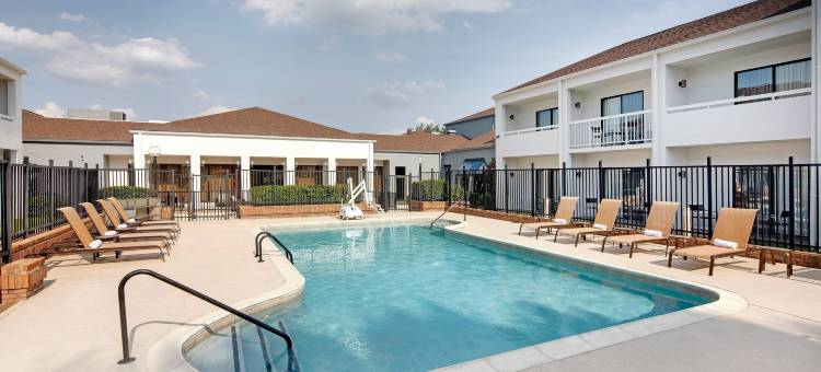 艾迪生中途万怡酒店(Courtyard Dallas Addison/Midway)图片