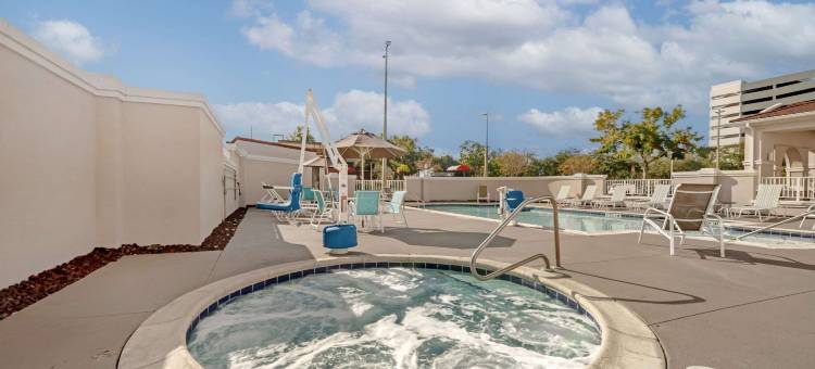 康福特套房市中心(Comfort Suites Downtown)图片