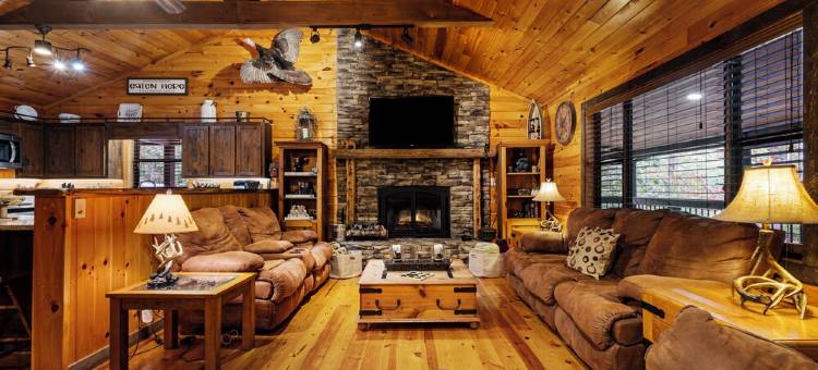 Trails End Lodge - 5 Br Cabin in Morganton with Games, WiFi, Hot Tub图片