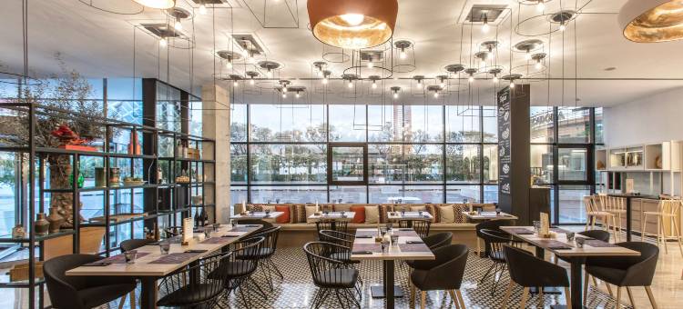 Nh阿马斯广场酒店(NH Sevilla Plaza de Armas)图片