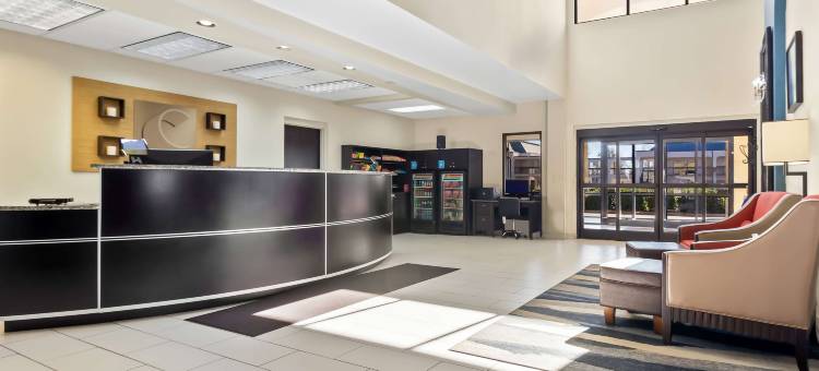 舒适套房酒店(Comfort Suites)图片