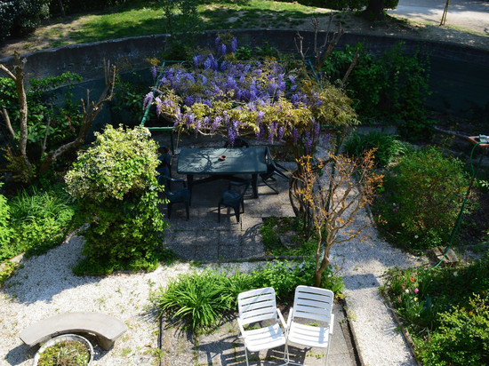 伊杰尼尔奈帕可住宿加早餐旅馆