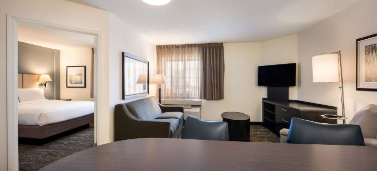 休斯顿-NASA克利尔莱克索尼斯塔简单套房酒店(Sonesta Simply Suites Houston – NASA Clear Lake)图片