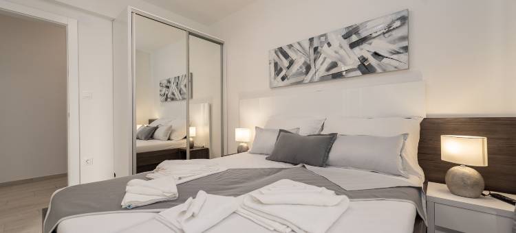 马里斯泳池别墅公寓及客房B(Apartments & Rooms Pool Villas Maris B)图片