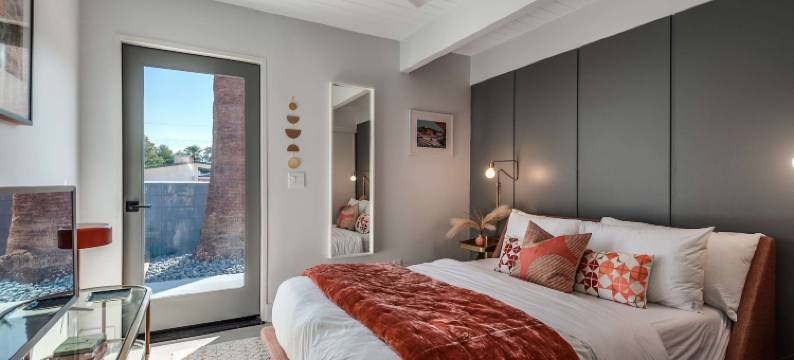 复古别致绿洲盐水泳池水疗山景(Retro Chic Oasis Saltwater Pool Spa Mnt Views)图片