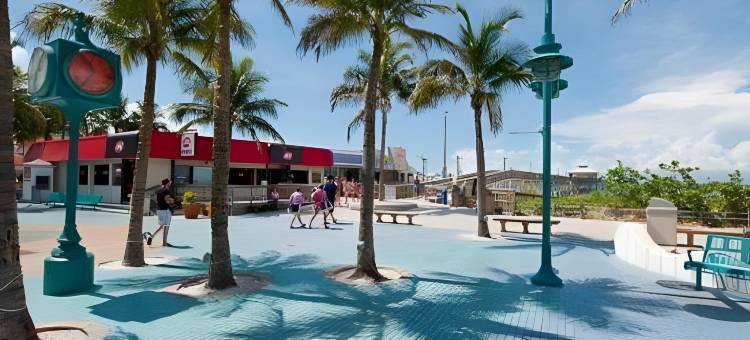 灯塔度假胜地：套房宾馆(The Lighthouse Resort Inn & Suites)图片
