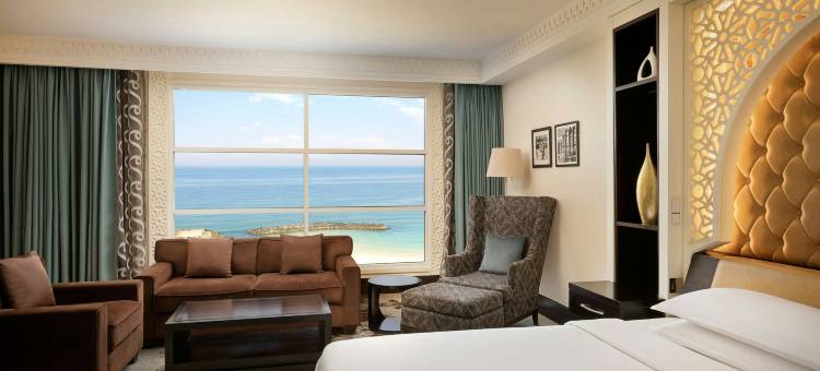 沙迦喜来登海滩度假酒店及水疗中心(Sheraton Sharjah Beach Resort & Spa)图片