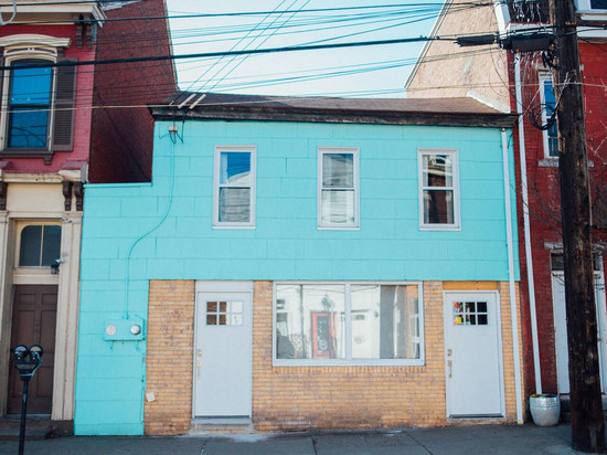 Artist Retreat with Modern Amenities - Cozy and Inviting Escape