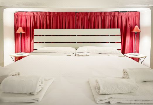 LuxRent Loft Lagrange Hotel Overview