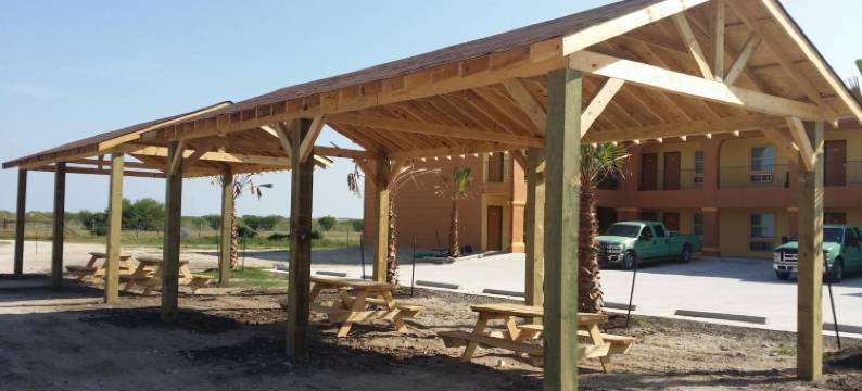 德克萨斯州蒂尔登套房酒店(Texan Inn and Suites Tilden)图片