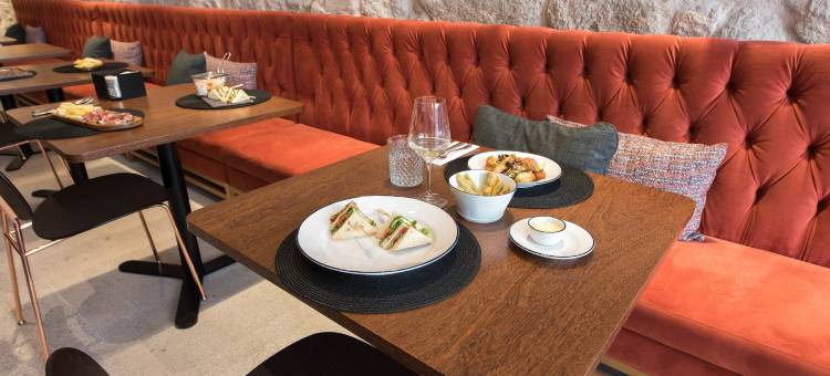 卡里斯波尔图里贝拉酒店(Hotel Carris Porto Ribeira)图片