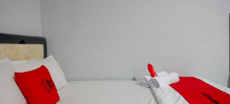 红多兹酒店@奥丽亚马真大酒店(RedDoorz @ Hotel Grand Aulia Majene)图片