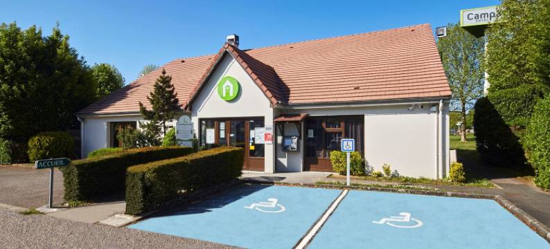 韦尔圣但尼默伦瑟纳尔康铂酒店(Campanile Melun SÉNART - Vert Saint Denis)图片