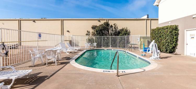 德克萨斯北里奇兰希尔斯 - 沃思堡东北 6 号汽车旅馆(Motel 6 North Richland Hills, TX - NE Fort Worth)图片