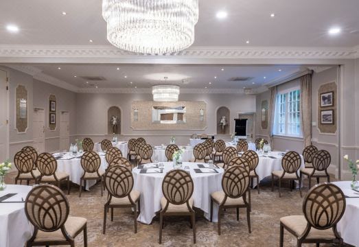 Wood Hall Hotel & SpaHotel Overview