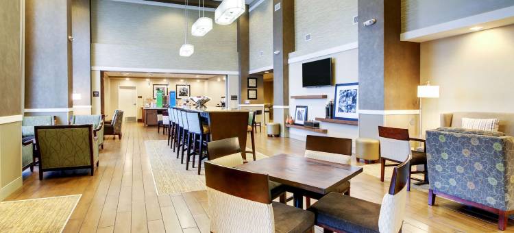 希尔顿欢朋套房酒店-密尔沃基西(Hampton Inn & Suites Milwaukee West)图片