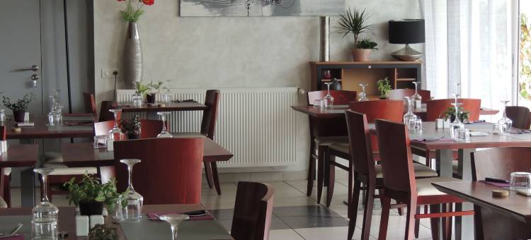 阿尔贝格迪纳纳罗基斯旅馆(Auberge Denena Logis)图片