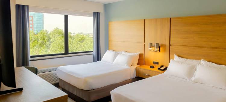 埃里姆伍德酒店 - 温德姆华美达酒店(Elimwood Hotel, A Ramada by Wyndham)图片