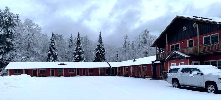 戈尔山北溪郊外小屋(North Creek Lodge at Gore Mountain)图片
