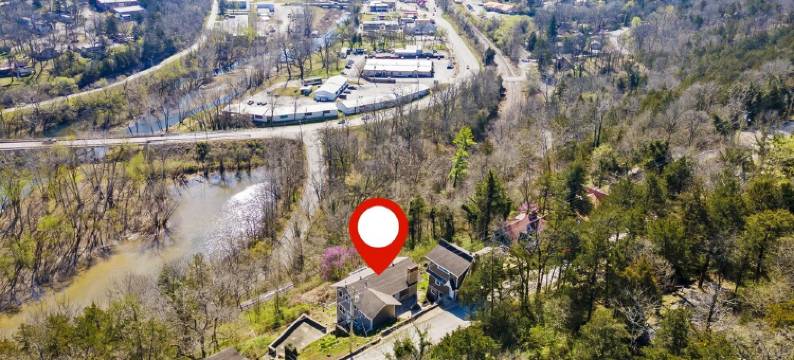 "AMAZING RETREAT" Minutes to Downtown Hollister, Branson and Thunder Ridge图片