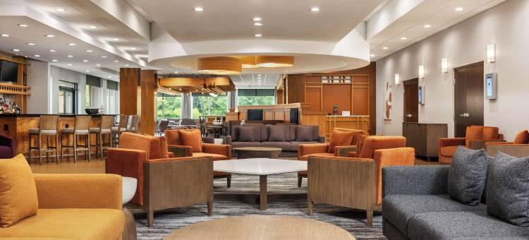 格林斯伯勒机场希尔顿逸林酒店(DoubleTree by Hilton Greensboro Airport)图片