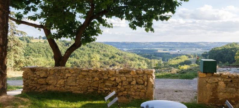 勒泰拉瑟德贝索住宿加早餐旅馆(Les Terrasses de Bessou)图片