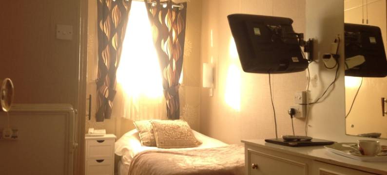 巴尔莫勒尔旅馆(Balmoral Lodge Hotel)图片