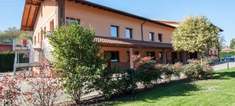 橘色汽车旅馆(Orange Motel)图片