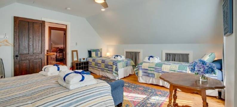 Atchison 1870 Farmhouse图片