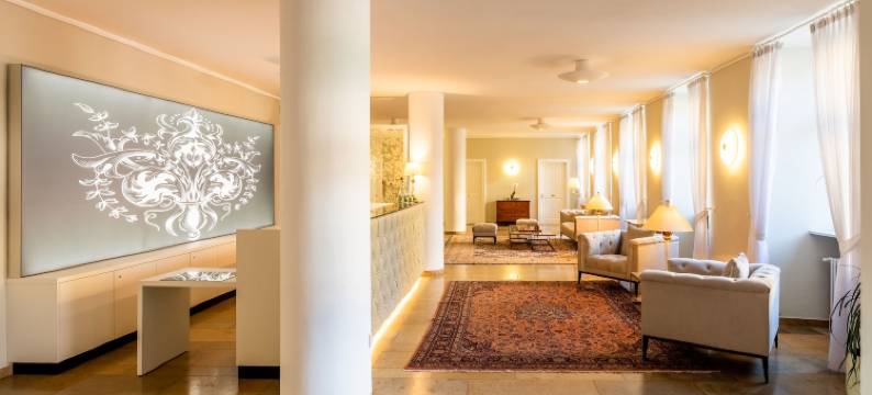 拜德纽斯塔德特城堡酒店(Schlosshotel Bad Neustadt)图片