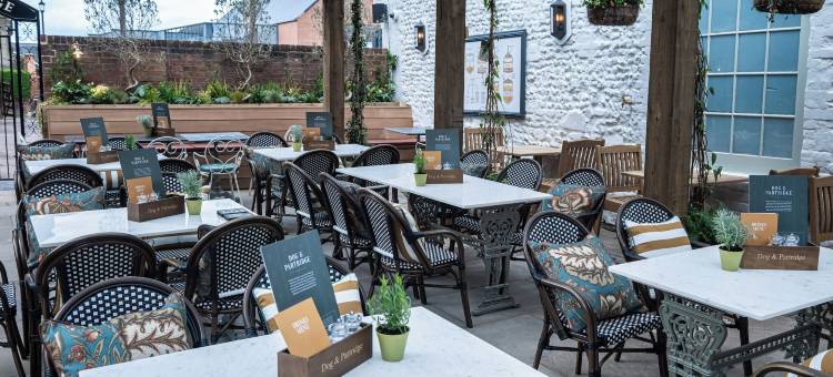 狗与鹧鸪酒店 - 格林国王旅馆(Dog and Partridge by Greene King Inns)图片