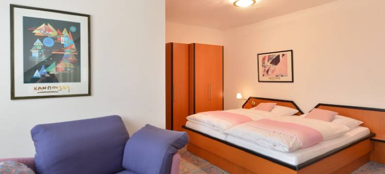 Rhön Sonnenhof酒店 - 餐厅和咖啡馆(Rhön-Hotel Sonnenhof -)图片