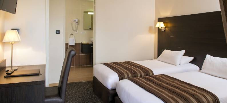 Contact Hôtels les Pierres Dorées图片