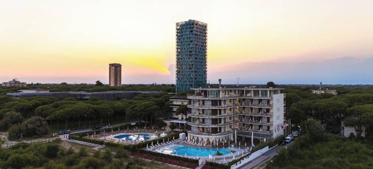 吉索罗帕拉斯酒店和公寓酒店(Jesolopalace Hotel & Aparthotel)图片