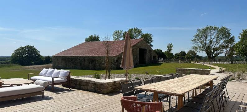 Beautiful villa with indoor pool图片