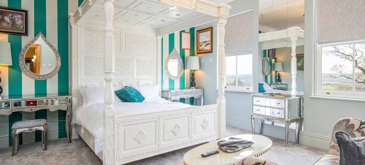 Mansion in Carmarthen with Pool & Valley Views图片