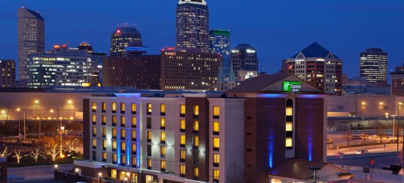 洲际智选假日套房酒店印第安纳波利斯市中心会议中心区域(Holiday Inn Express & Suites INDIANAPOLIS DTN-CONV CTR AREA by IHG)图片