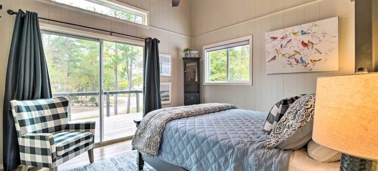 Cape Royale小屋，带火坑和水景(Cape Royale Cottage w/ Fire Pit & Water Views)图片