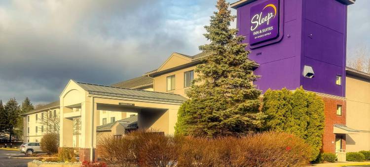 昆斯伯里-乔治湖舒眠套房酒店(Sleep Inn & Suites Queensbury - Lake George)图片