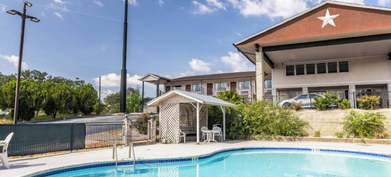 Boerne Inn and Suites图片