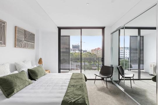 Astra Apartments Wollongong Hotel Overview