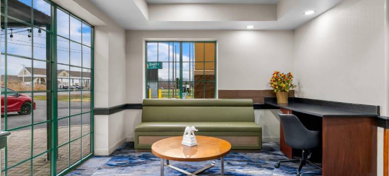 品质酒店布鲁尔顿 - 锡拉丘兹奥奈达湖地区(Quality Inn Brewerton - Syracuse Oneida Lake Area)图片