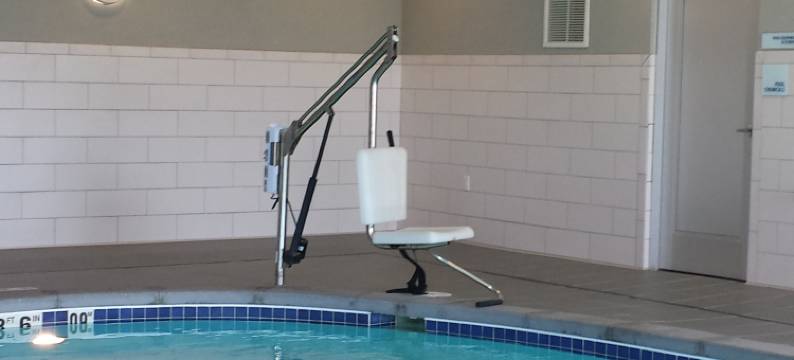 麦迪逊中心智选假日酒店及套房(Holiday Inn Express & Suites MADISON CENTRAL by IHG)图片