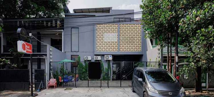 RedDoorz Syariah Plus at Limus Nunggal图片