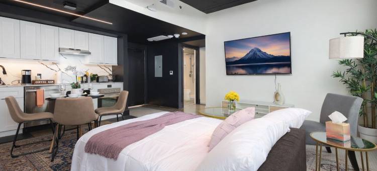 Stylish Stays 的 Travis(Travis by Stylish Stays)图片