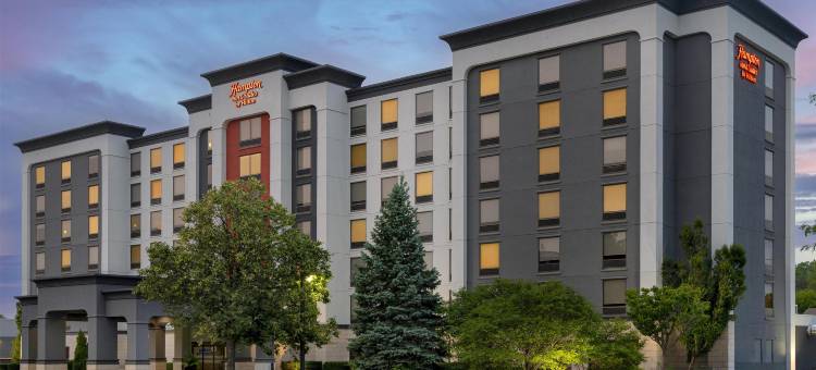 温莎希尔顿欢朋套房酒店(Hampton Inn and Suites by Hilton Windsor)图片