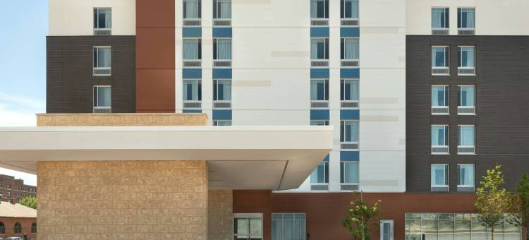密尔沃基西区/沃瓦托萨SpringHill Suites酒店(SpringHill Suites Milwaukee West/Wauwatosa)图片